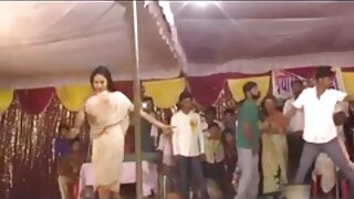 அழகி